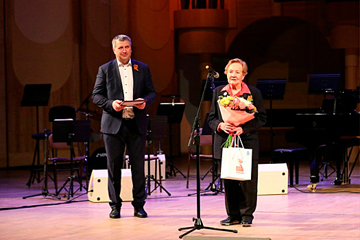 Глава Самары Иван Носков поздравил и наградил ветеранов Великой Отечественной войны, тружеников тыла и участников СВО