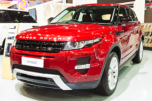 Range Rover научился ездить по бездорожью без водителя