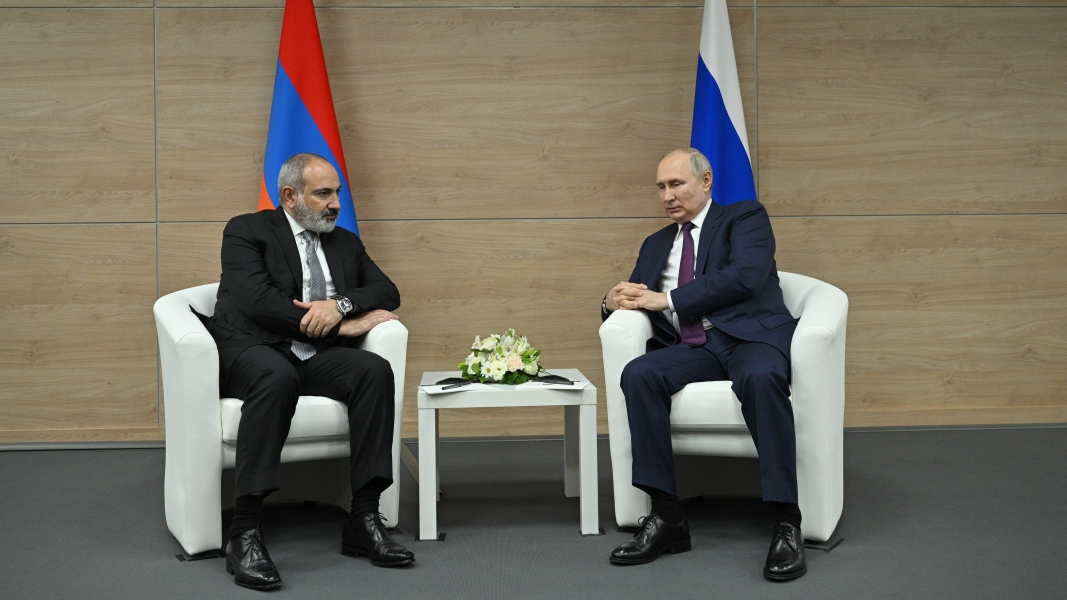 В Кремле назвали встречу Путина и Пашиняна нужной и ожидаемой