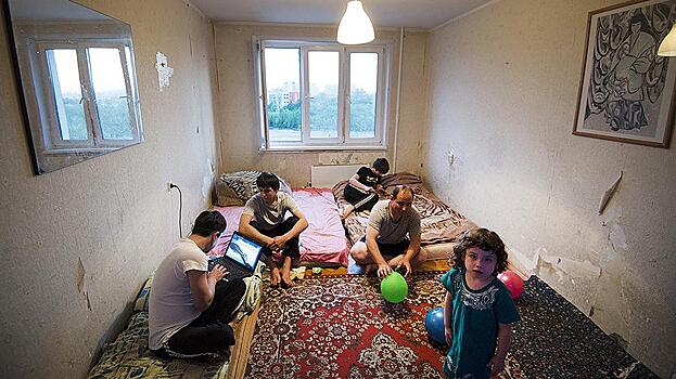 Россиянка зарегистрировала в квартире сотни мигрантов