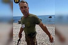 В Крыму уволили гоняющего людей по пляжу охранника