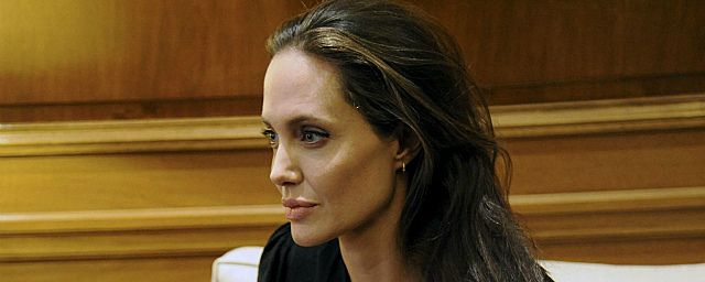 Анджелина Джоли рассказала о серьезном заболевании