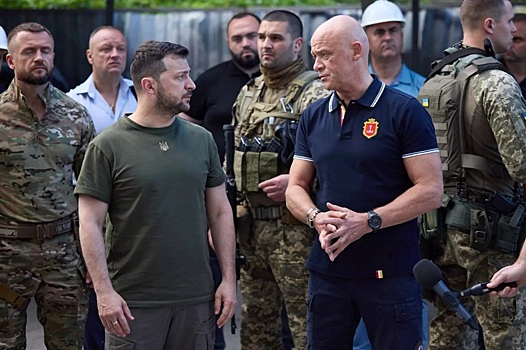 «Капитан» проиграл «пахану», не помогло даже «авторитетное» прошлое. Глава Одессы уволен. Что задумал Зеленский?