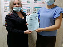 Полицейские, общественники и оренбургские журналисты провели акцию «День профилактики дистанционных хищений»
