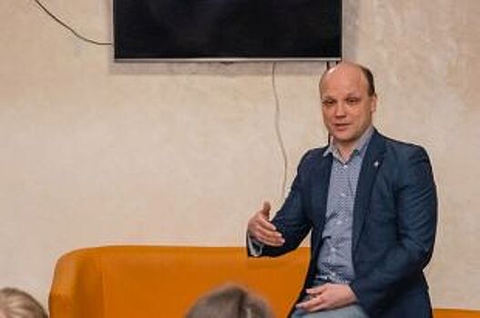 Директор департамента Минобрнауки провел рабочую встречу в ВДЦ «Смена»
