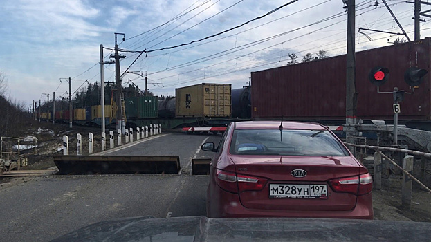 Платный переезд через железную дорогу у деревни Акулово - когда ждать начала строительства?