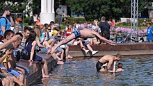 Россиян предупредили об опасности купания в фонтанах