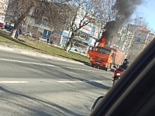 КамАЗ загорелся на проспекте Гагарина в Нижнем Новгороде