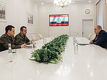 Алексей Смирнов обсудил меры по защите жителей приграничья с военным следователем