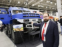 В парке "Патриот" показали северобус нового поколения "Звезда"