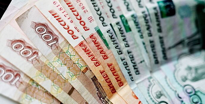 Лжебанкир похитил более 1 млн руб. со счета пенсионерки в Москве