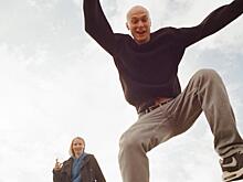 Жена Юры Борисова поздравила актёра с 33-летием совместным снимком