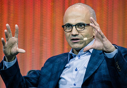 Глава Microsoft избавился от половины своих акций