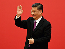 Си Цзиньпин получил титул «кормчего» по аналогии с Мао