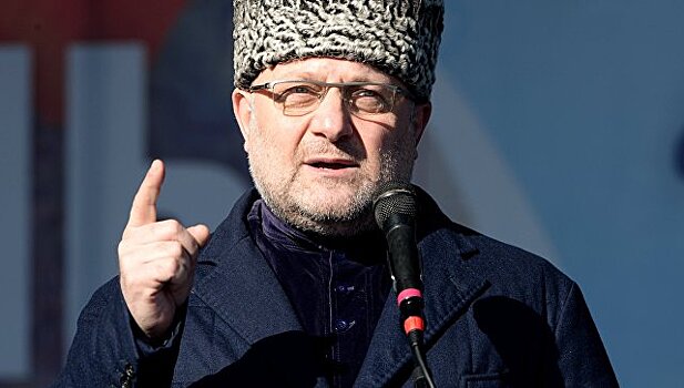 В Чечне предложили Макаревичу переехать в США