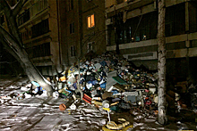 Из квартиры в Екатеринбурге вынесли несколько тонн мусора