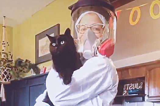 «Сегодня лучший день в моей жизни!» Как жизнерадостные сотрудники ритуальных услуг подались в блогеры и покорили TikTok