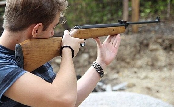 В США в 2021 году количество инцидентов с участием активных стрелков выросло более чем на 50%