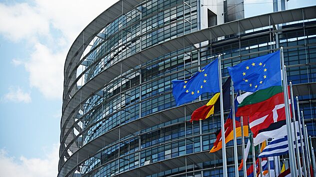 Европарламент призвал готовиться к переговорам по включению Украины в ЕС
