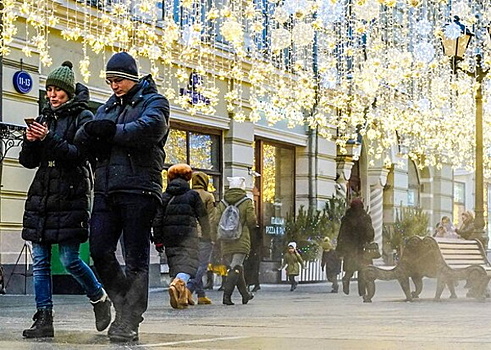 Москву украсят к новогодним праздникам до 15 декабря