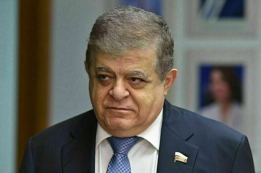 Сенатор Джабаров назвал действия Трампа лицемерными из-за планов ввести санкции