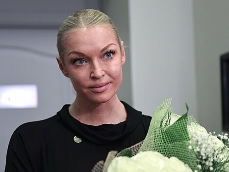 Волочкова обвинила солистку «Стрелок» в расизме