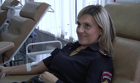 В Воронеже инспекторы ГИБДД сдали больше 30 литров крови для пострадавших в ДТП