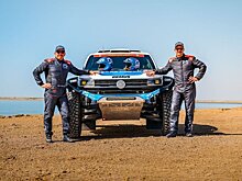 «Тупейший ублюдок». Пилот «Фольксвагена» перевернулся во время пролога «Дакара»