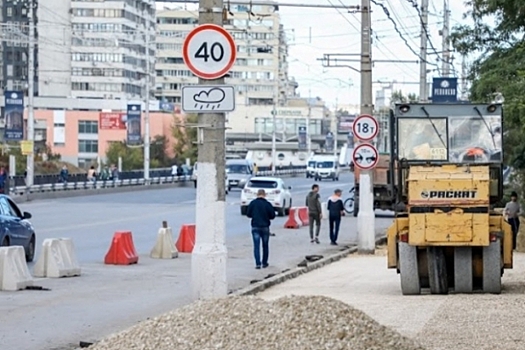 На Астраханском мосту в Волгограде не менялись ограничения на скорость