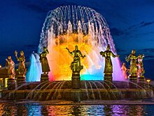 Шерлок Холмс и доктор Ватсон, Карандаш и Клякса: где увидеть памятники, посвященные дружбе