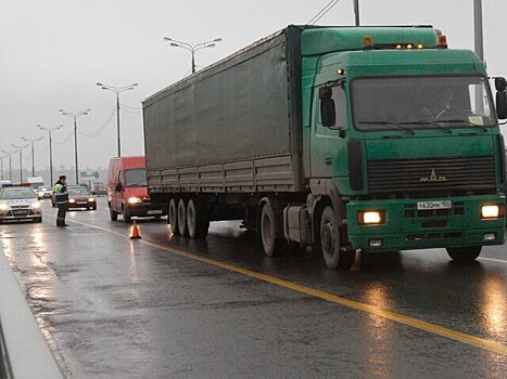 С 5 мая в Москве начнут действовать новые правила проезда для грузовиков