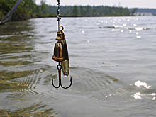 В Ноябрьске подросток во время рыбалки «поймал» на крючок друга