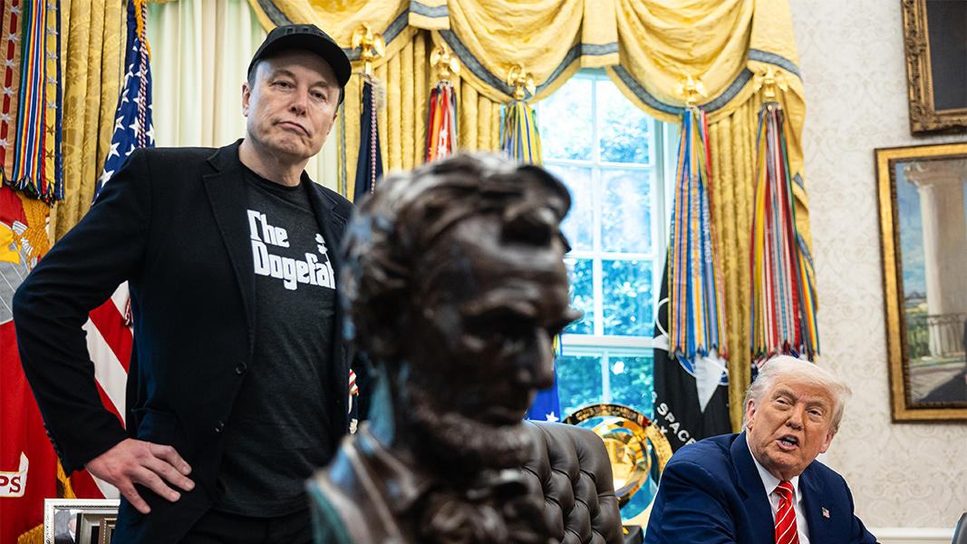 Конфликт Трампа и Маска объяснили