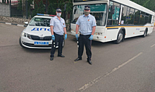 В Воронеже полицейские помогли парню догнать автобус и вернуть забытый мобильник