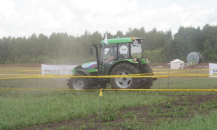 Победителем «Трактор-шоу 2021» стал тракторист из Ютазинского района