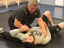 Нурмагомедов показал видео тренировки отца с Махачевым