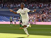 «Судья откровенно помог «Реалу». Экс-арбитр — о толчке Винисиусом игрока «РБ Лейпциг» в ЛЧ