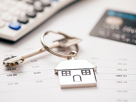 Брокер Ракута рекомендовал россиянам взять льготную ипотеку до Нового года