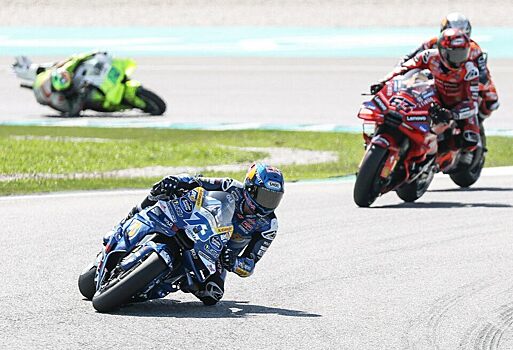 Алекс Маркес выиграл Гран При Малайзии MotoGP, Акоста и Мир на подиуме