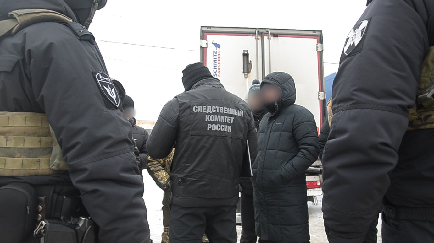 В Пензе 20 мигрантам вручили повестки в военкомат