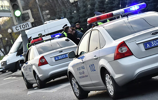 Полицейские машины сгорели в Сочи