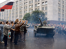 Самые яркие кадры августовского путча в Москве