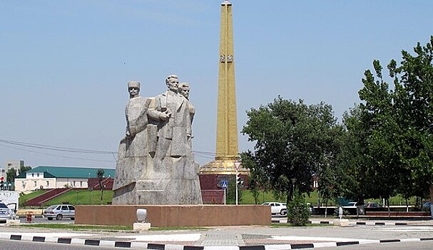 В Грозном после реставрации открыли памятник Дружбы народов