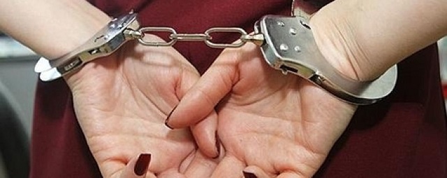 18-летней жительнице Псковской области грозит до 20 лет лишения свободы на сбыт наркотиков