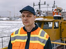 Шуга, караван и сорбент: как проходит зимнее дежурство московских ледоколов