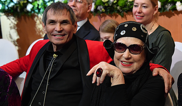 От Алибасова ждут побега от Шукшиной