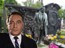 Дорогущий памятник и наивные стихи: как выглядит могила Вячеслава Тихонова через 21 год после смерти