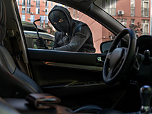 Житель Томска не смог улететь домой и взял машину, чтобы «покататься» по Благовещенку