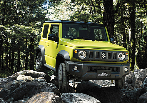 Посмотрите, как новый Suzuki Jimny преодолевает бездорожье. Впечатляет!