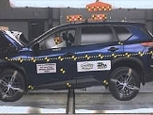 Краш-тест отправил все новые Nissan Rogue в сервис